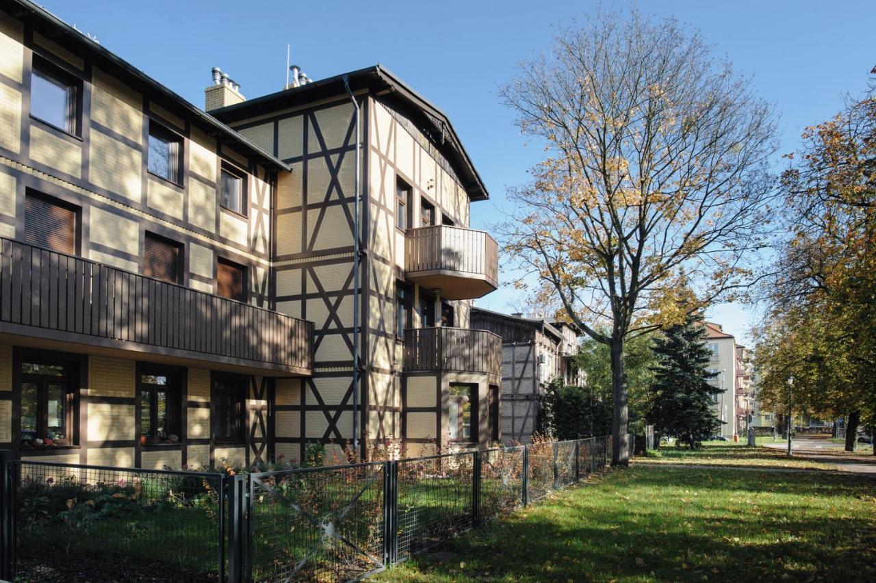 Witkacownia Apartament Z Parkingiem Torun Exterior foto